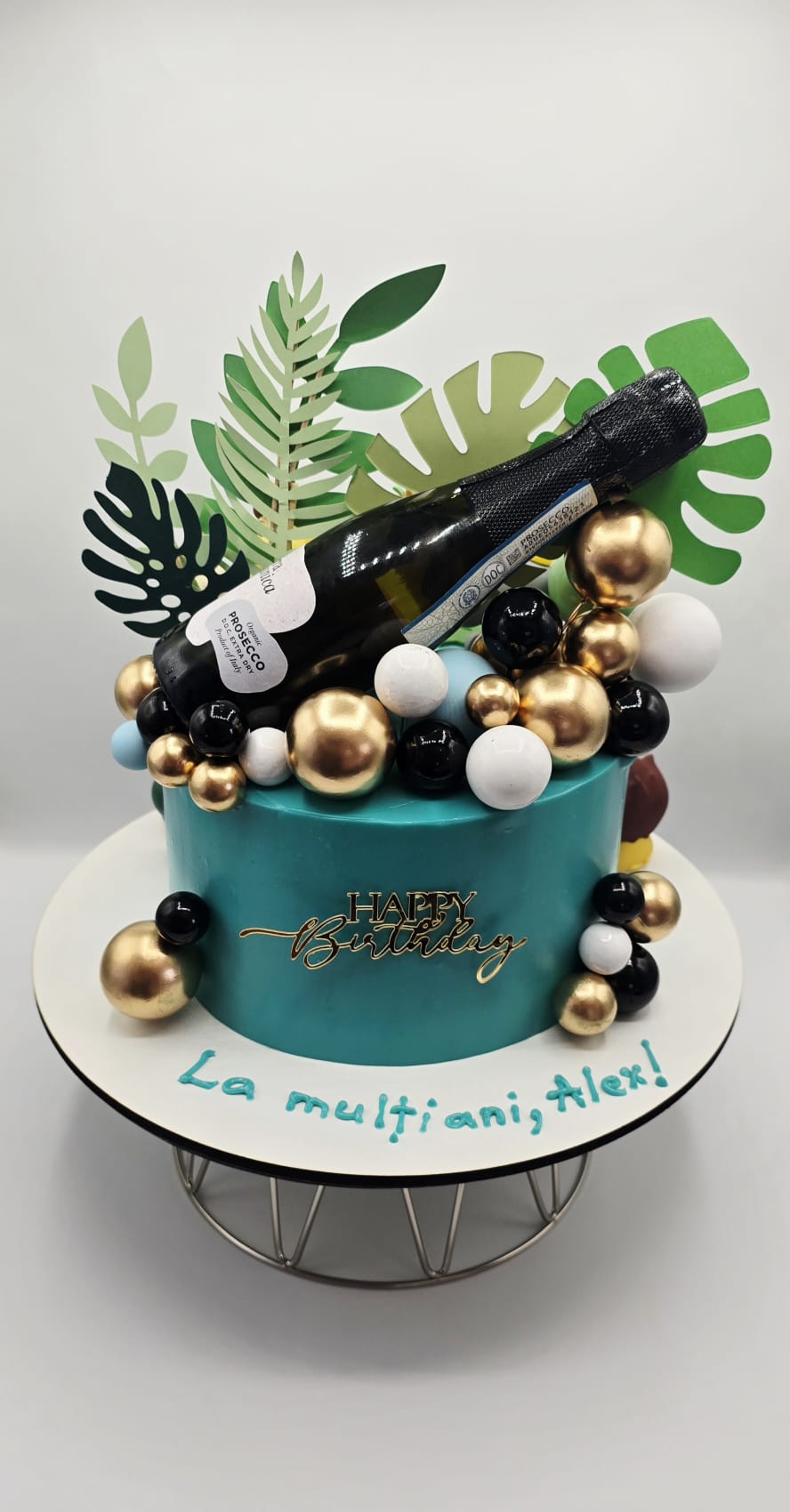 Bespoke custom celebration cake for Gentlemen & Milestones handcrafted by Nicoleta